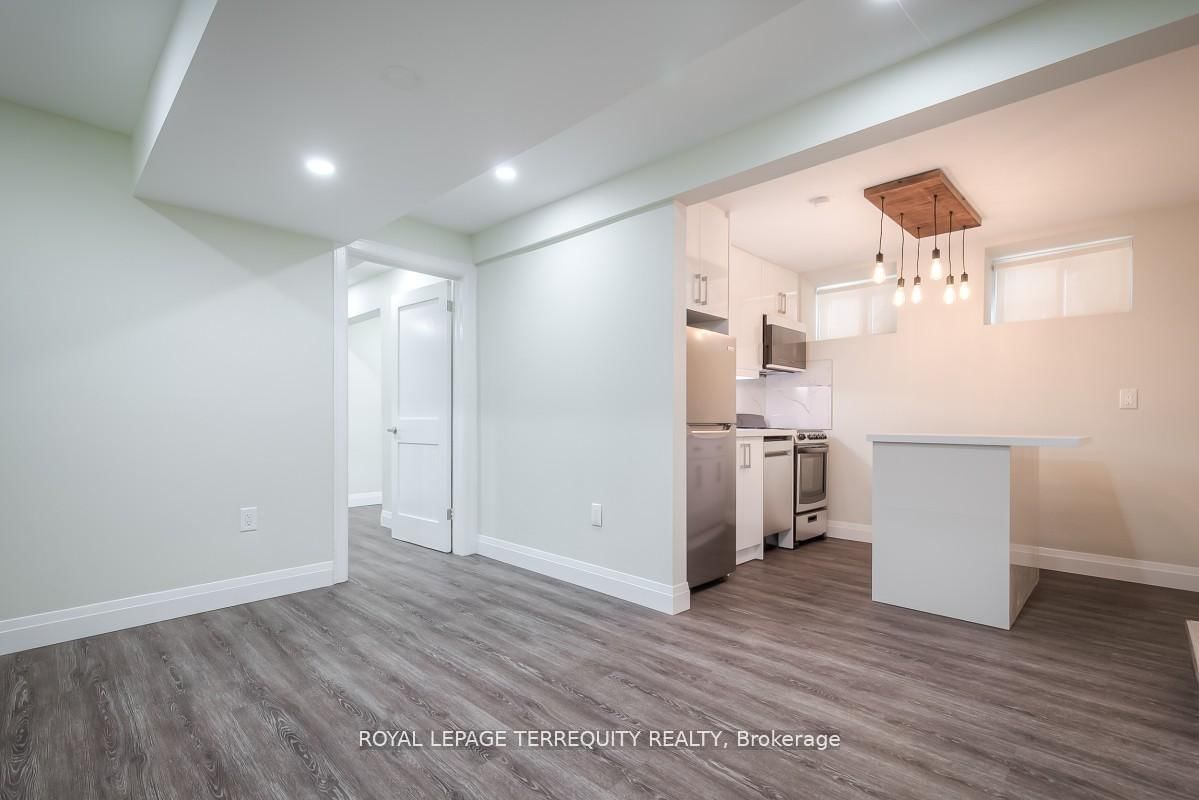 135 Jane Street, Unit 5 - Photo 3