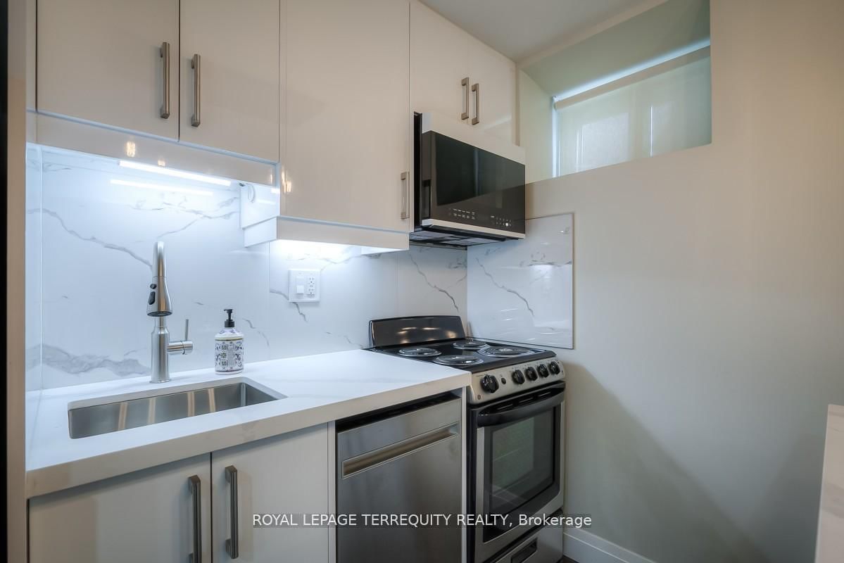 135 Jane Street, Unit 5 - Photo 6