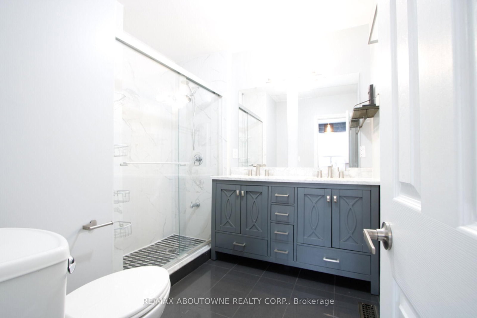 1601 Sandgate Crescent, Unit Main - Photo 11