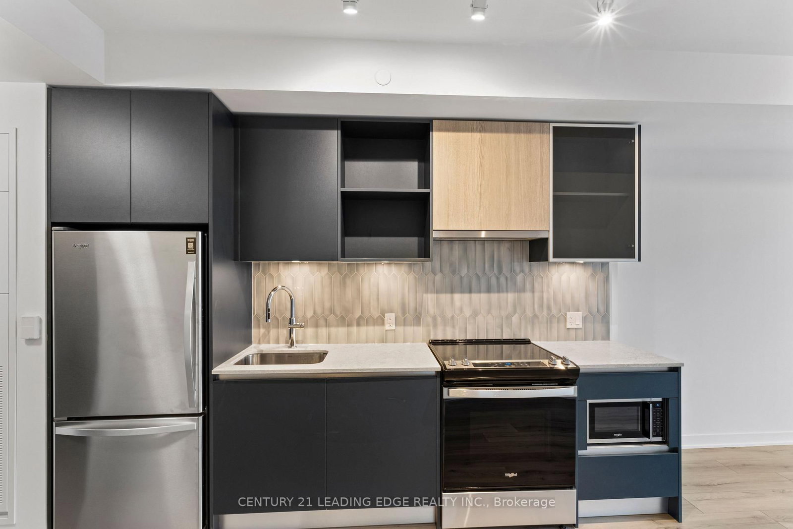 395 Dundas Street W, Unit 614 - Photo 11