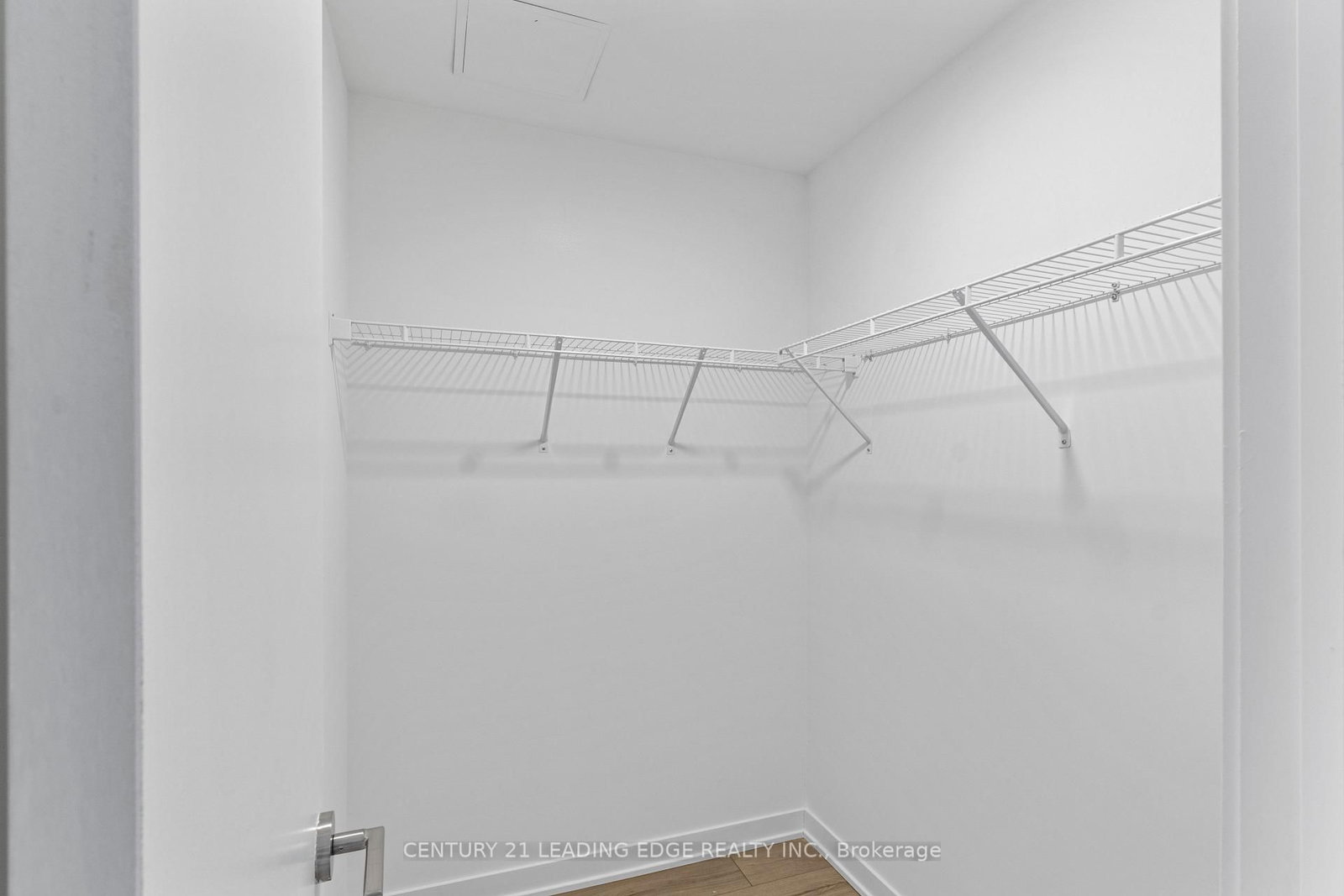 395 Dundas Street W, Unit 614 - Photo 8