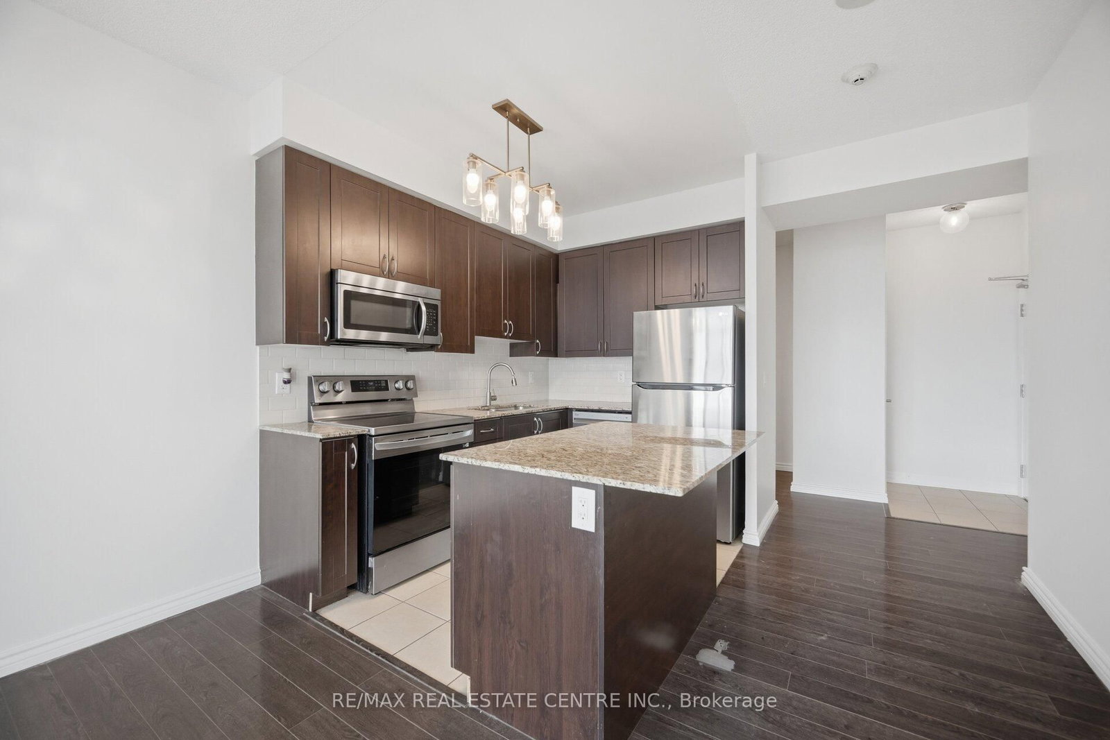 1940 Ironstone Drive, Unit 405 - Photo 10