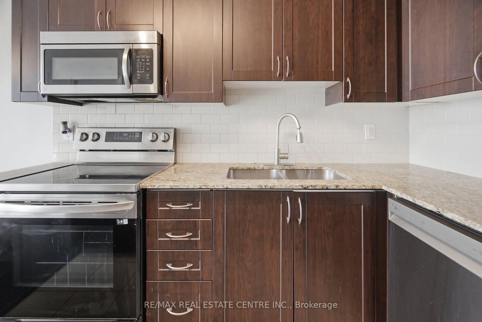 1940 Ironstone Drive, Unit 405 - Photo 11