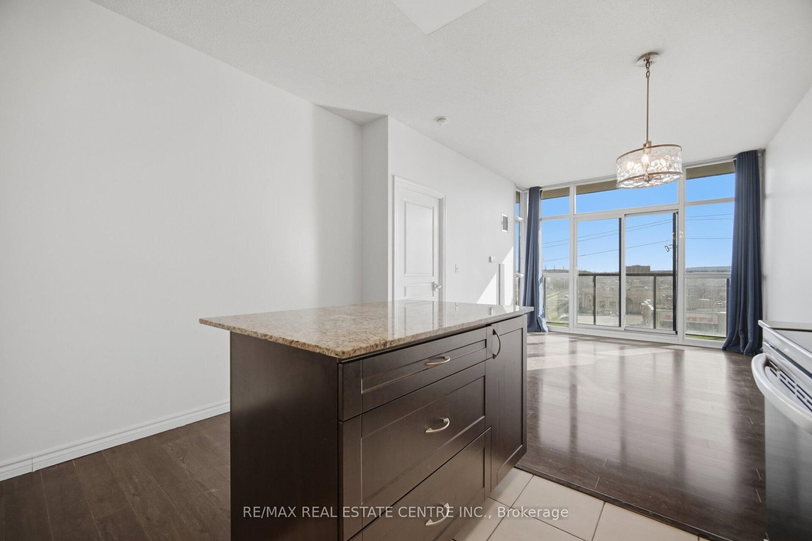 1940 Ironstone Drive, Unit 405 - Photo 12