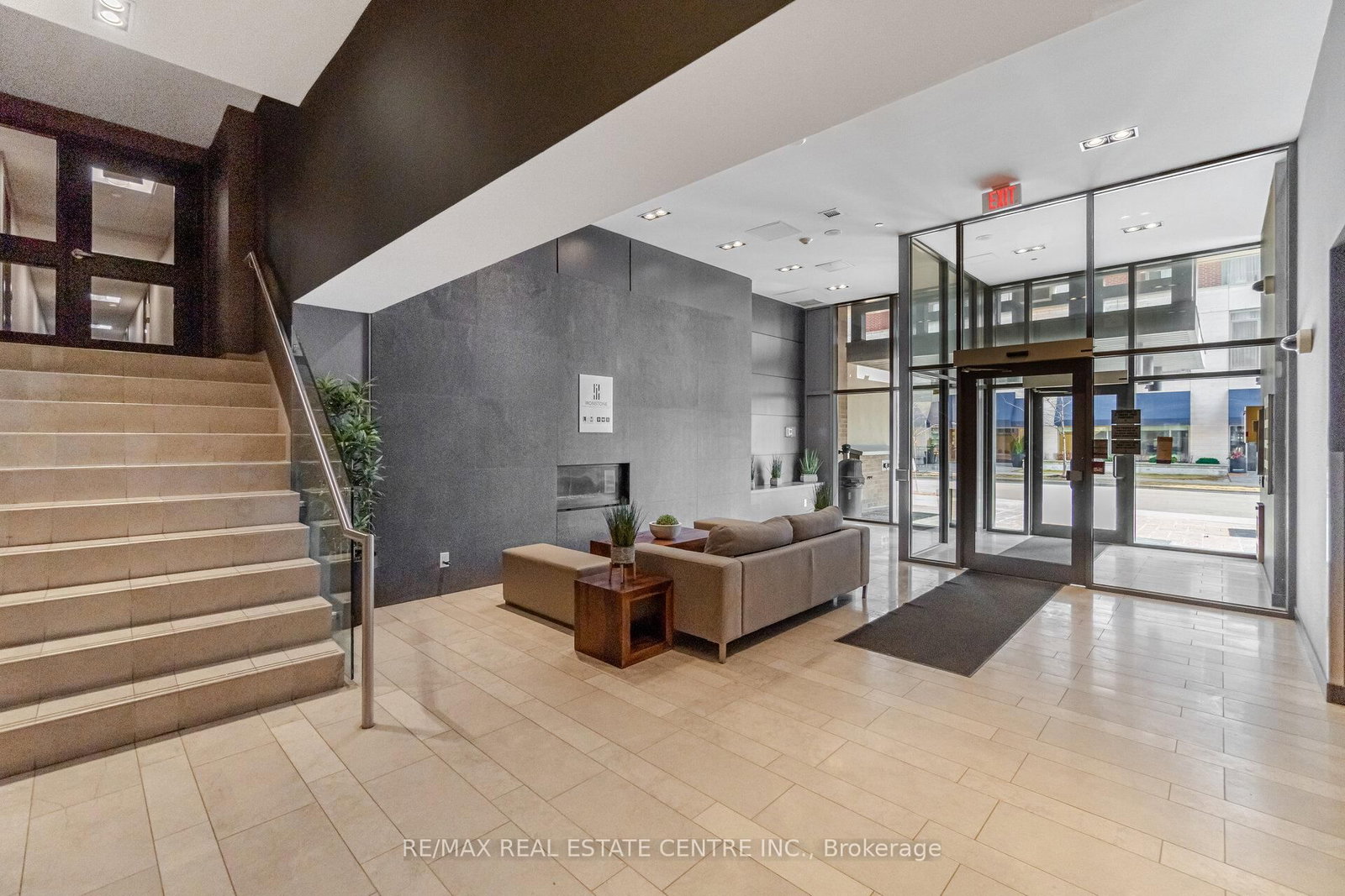 1940 Ironstone Drive, Unit 405 - Photo 3