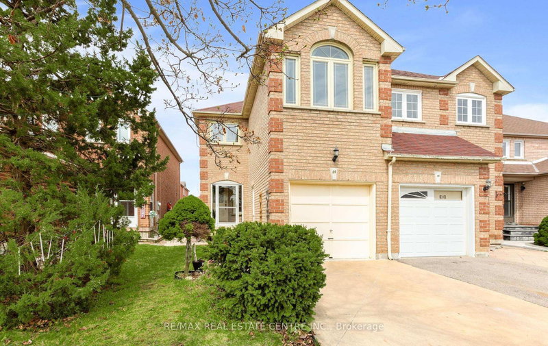 66 Herkes Dr, Brampton, L6Y 4Z3 | Image 3