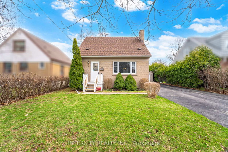 49 McCaul St, Brampton, L6V 1J1 | Image 2