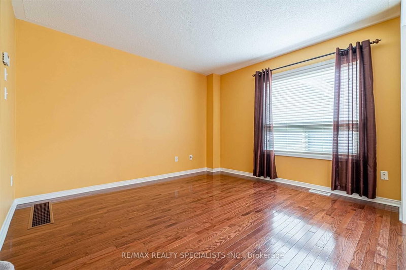 13 Tanglemere Cres, Brampton, L7A 1R7 | Image 3