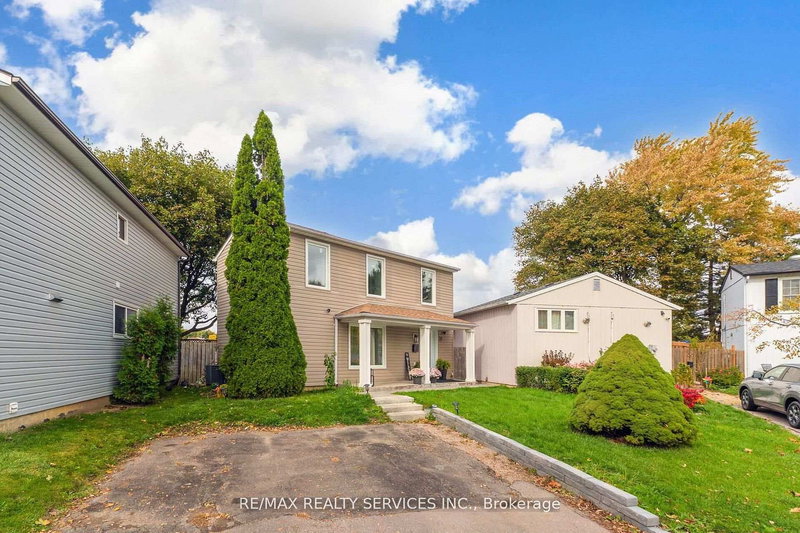 31 Huntingwood Cres, Brampton, L6S 1S5 | Image 3