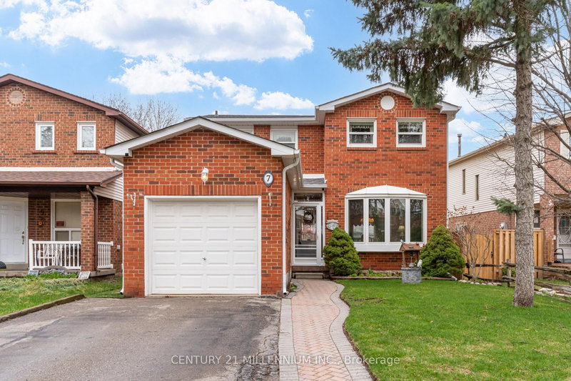 7 Oleander Cres, Brampton, Ontario