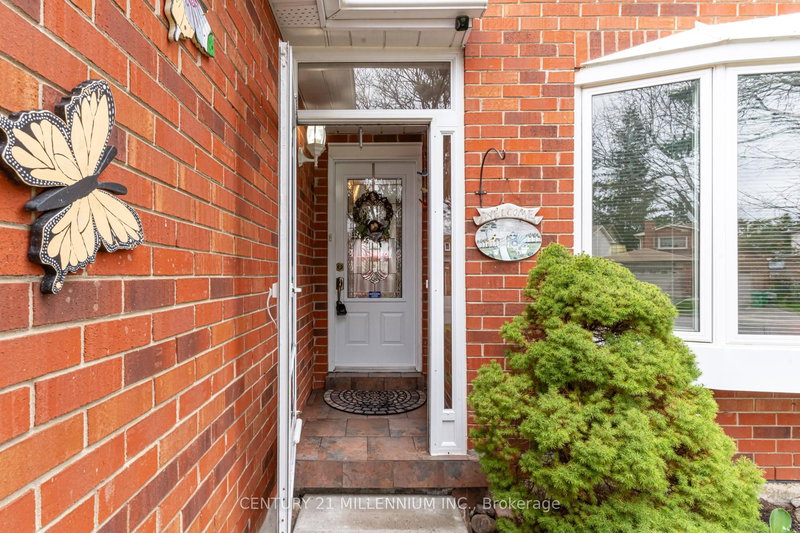 7 Oleander Cres, Brampton, L6Z 2C1 | Image 3
