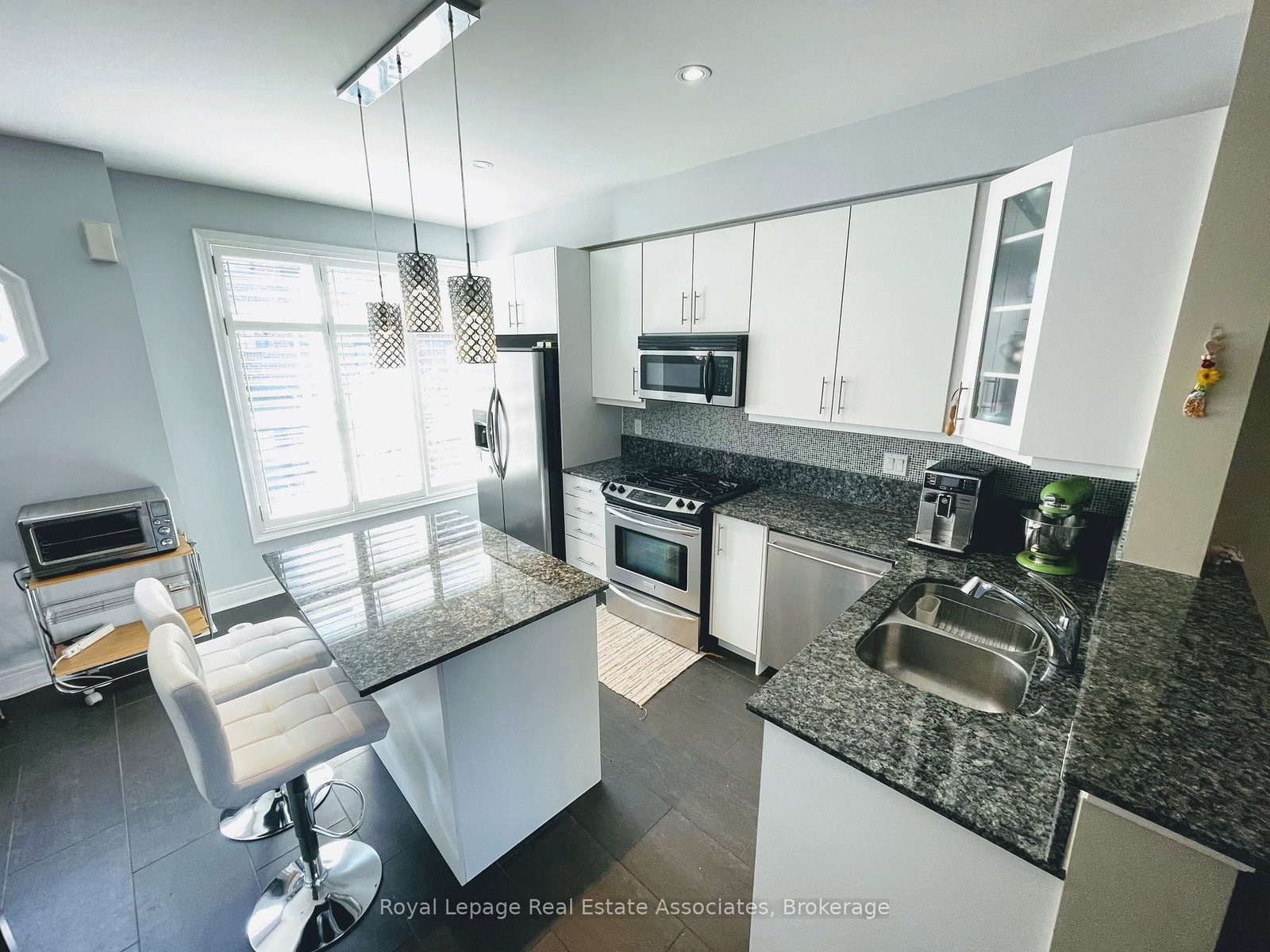 56 Lobo Mews - Photo 2