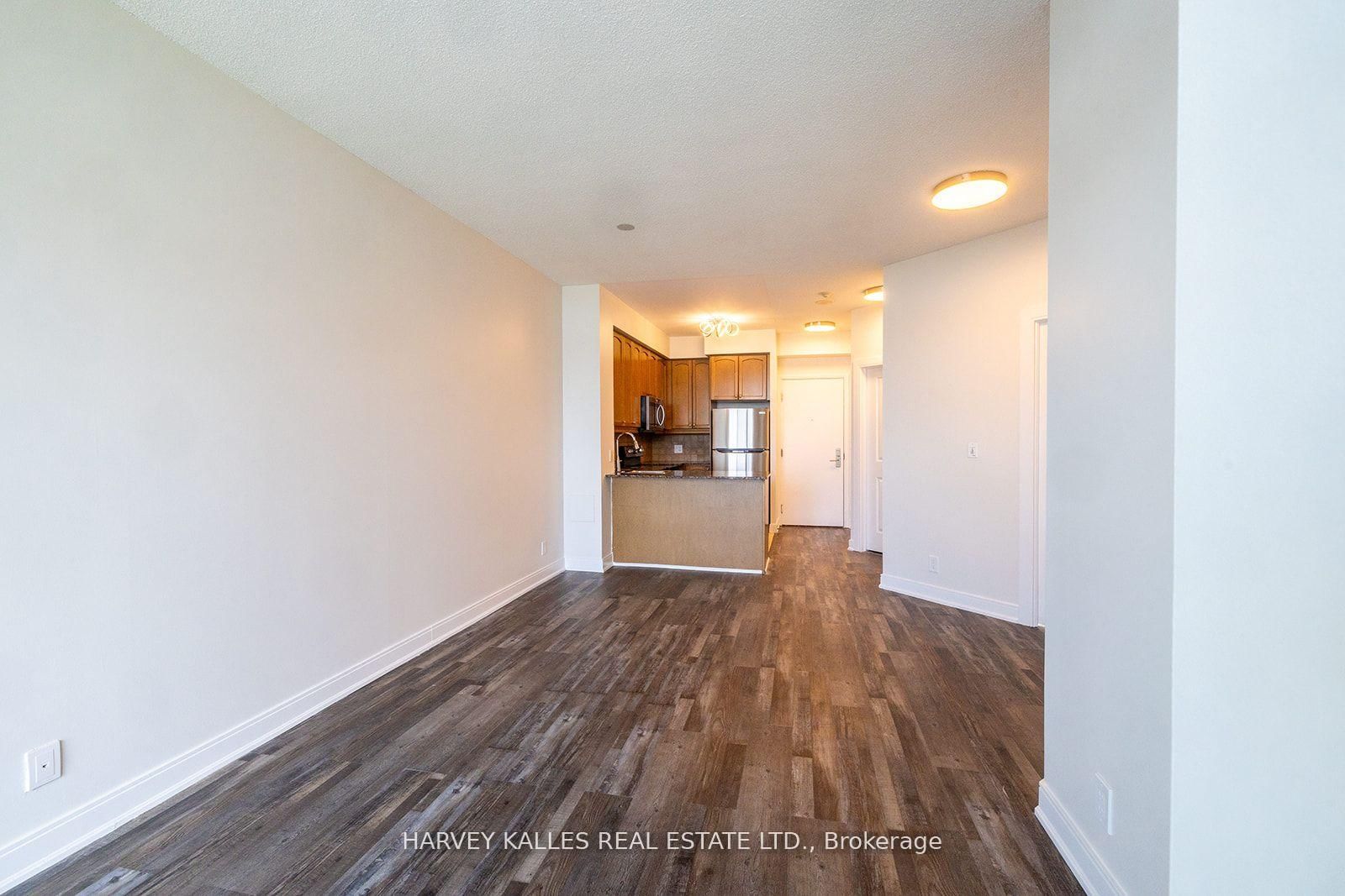 80 Absolute Avenue, Unit 910 - Photo 16