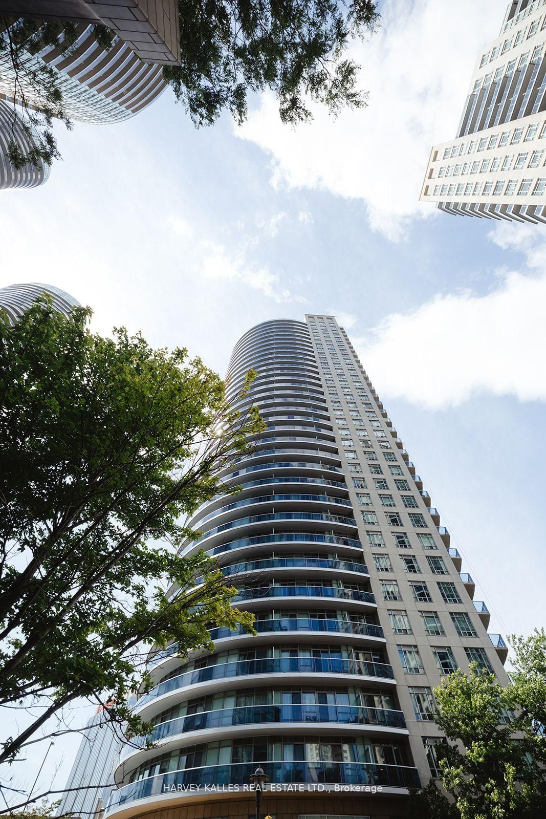 80 Absolute Avenue, Unit 910 - Photo 2