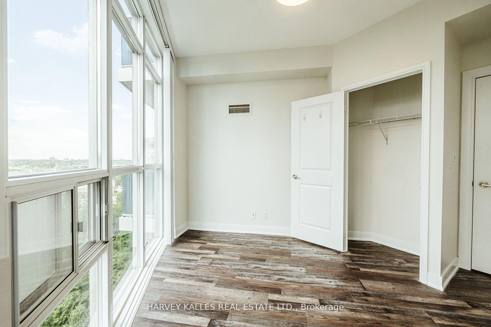 80 Absolute Avenue, Unit 910 - Photo 21