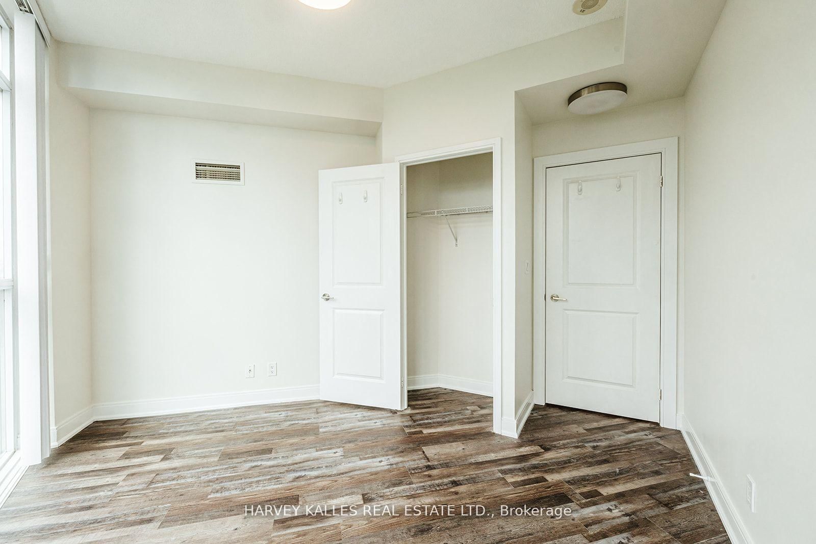 80 Absolute Avenue, Unit 910 - Photo 22