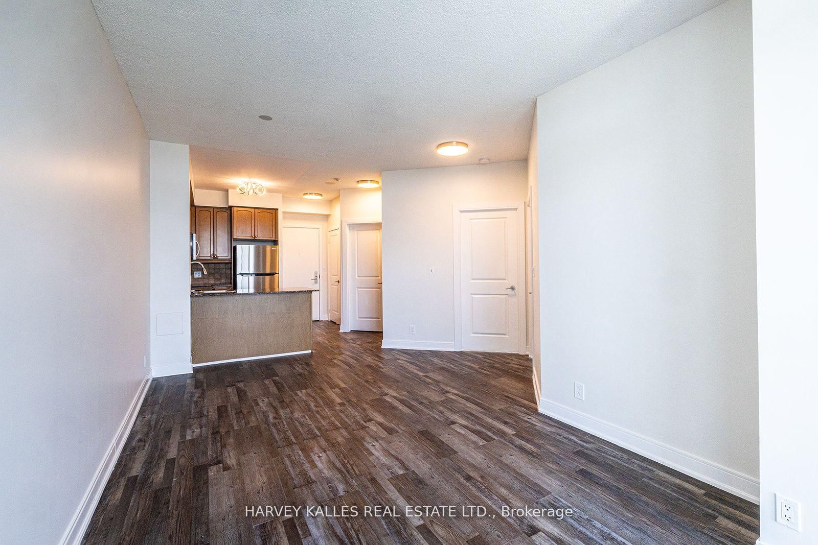 80 Absolute Avenue, Unit 910 - Photo 8