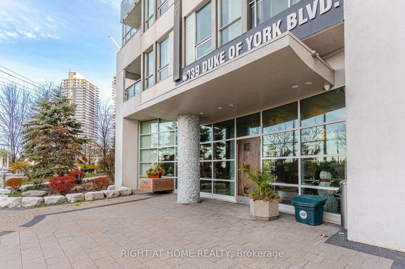 1909 - 3939 Duke Of York Blvd, Mississauga, L5B 4N2 | Image 2