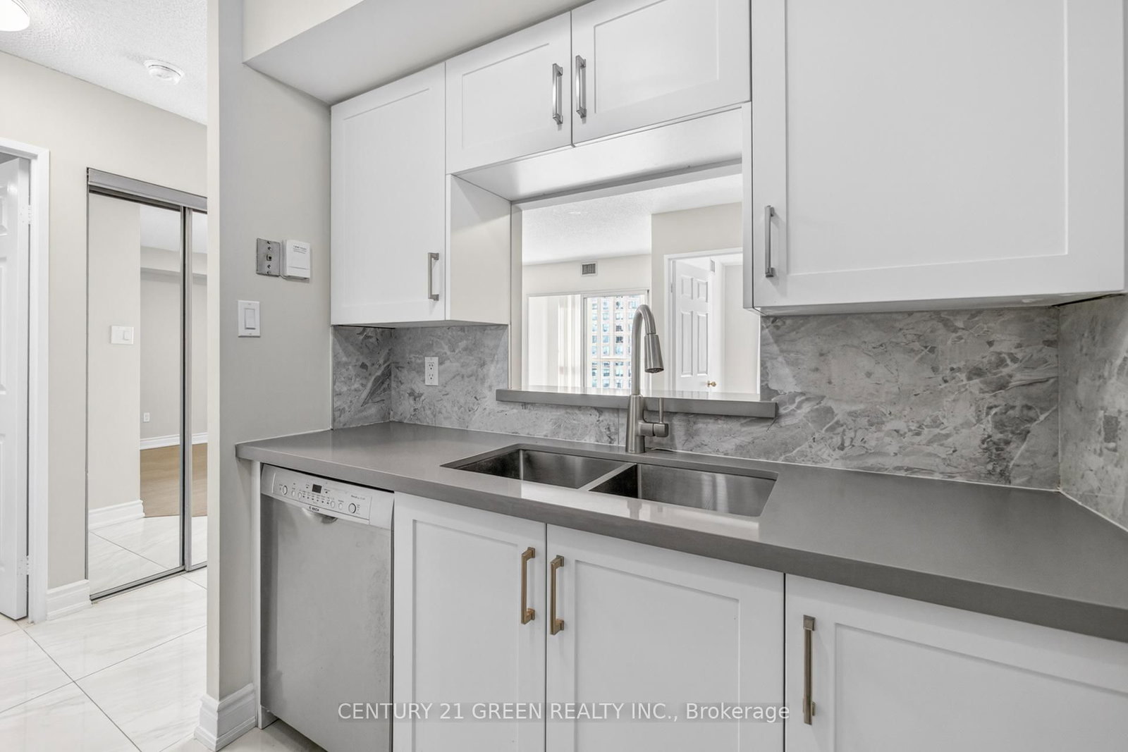 265 Enfield Place, Unit 1101 - Photo 8