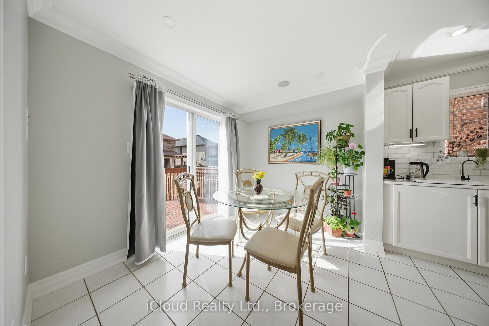 7389 Sandhurst Drive - Photo 16