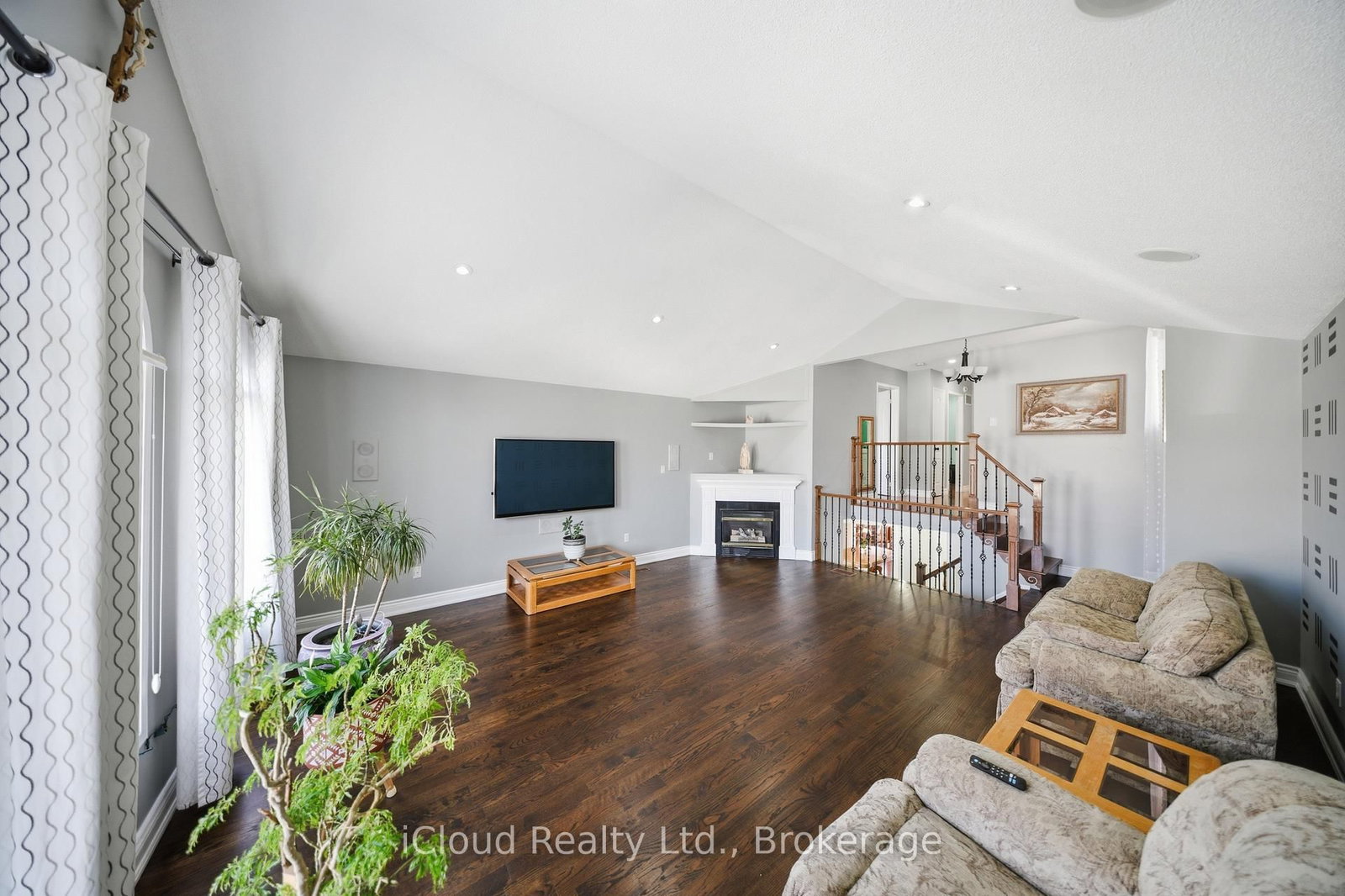 7389 Sandhurst Drive - Photo 22