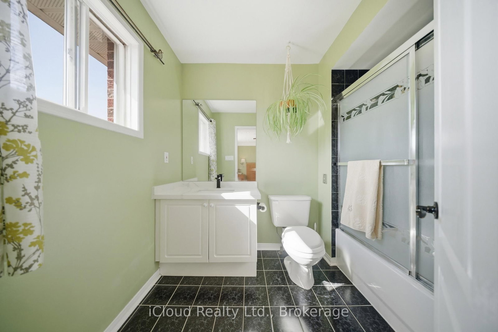 7389 Sandhurst Drive - Photo 31