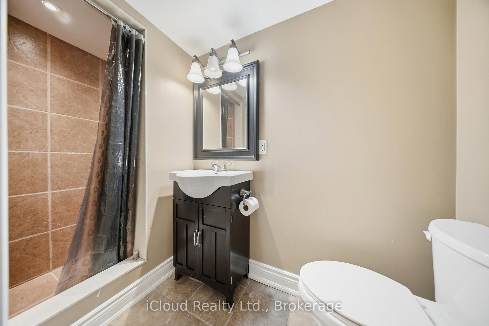 7389 Sandhurst Drive - Photo 38