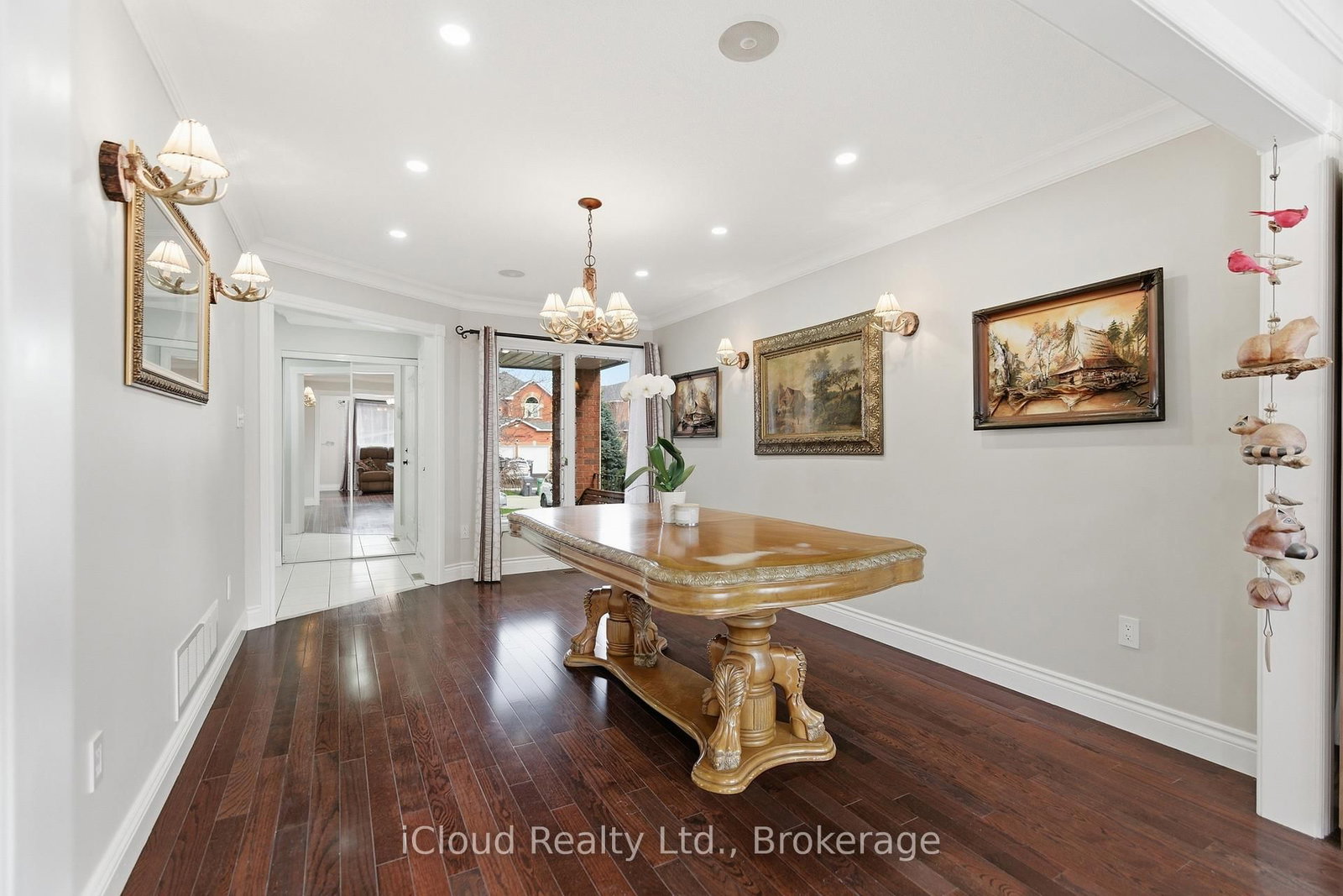 7389 Sandhurst Drive - Photo 9