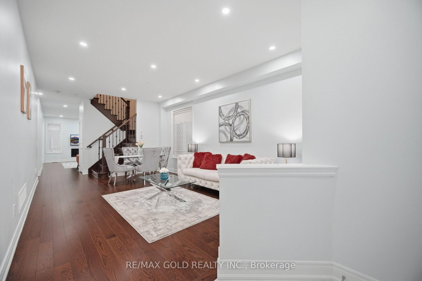 11 Sinatra Street - Photo 2