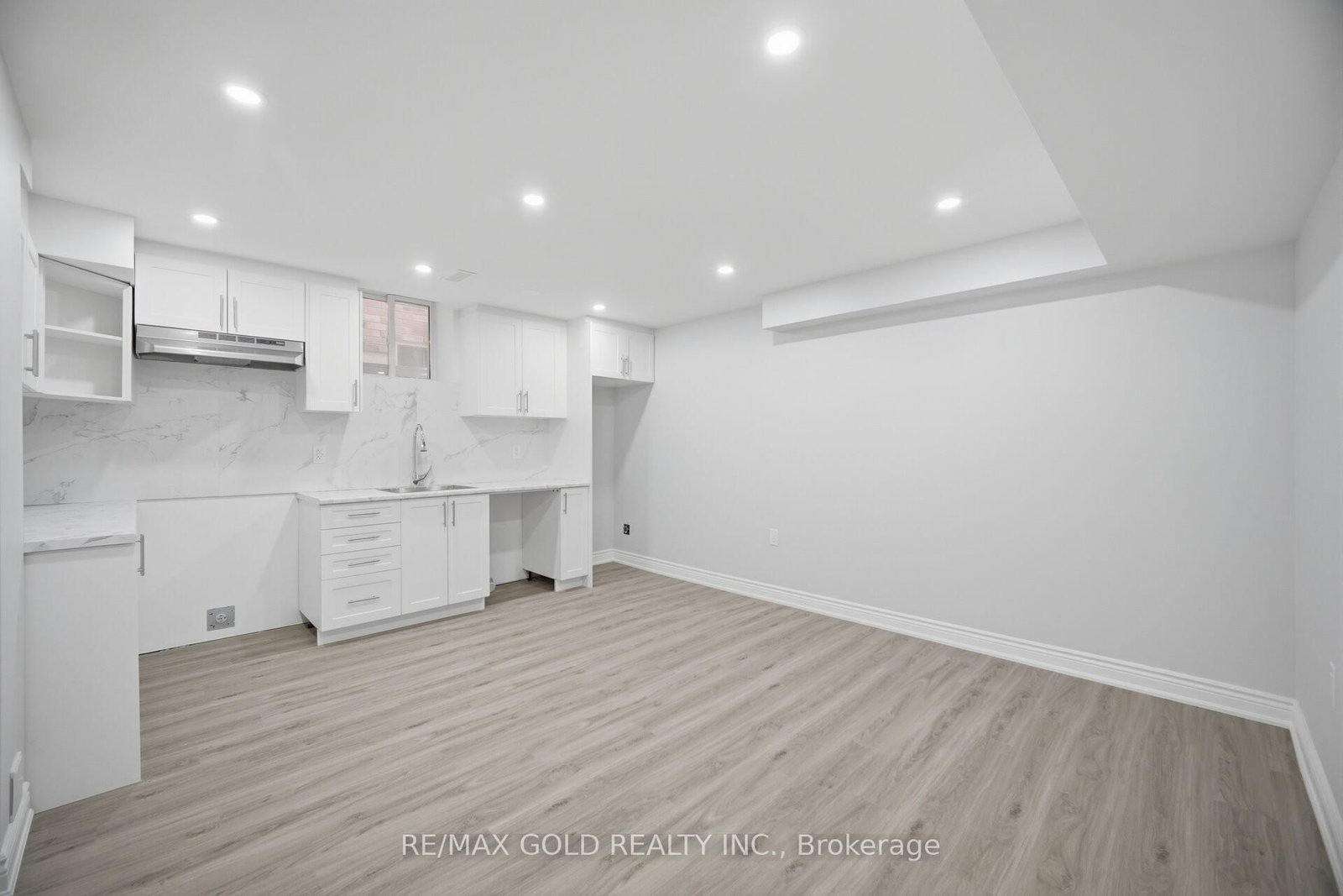 11 Sinatra Street - Photo 22