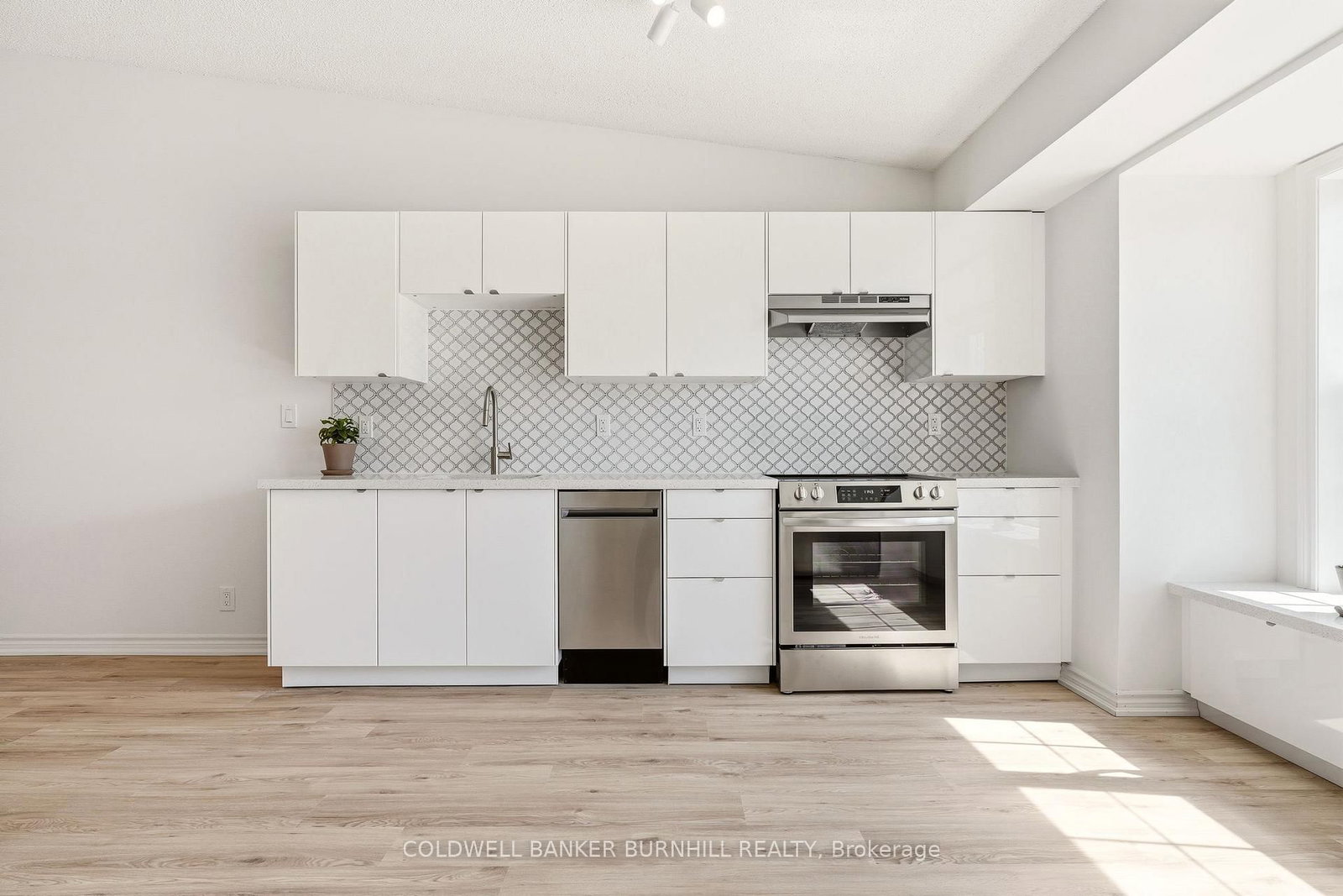 2055 APPLEBY Line, Unit 411 - Photo 10