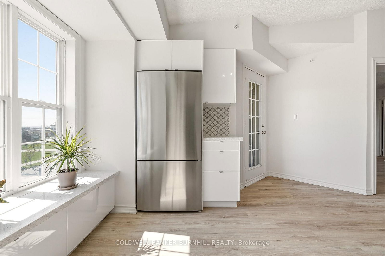 2055 APPLEBY Line, Unit 411 - Photo 11