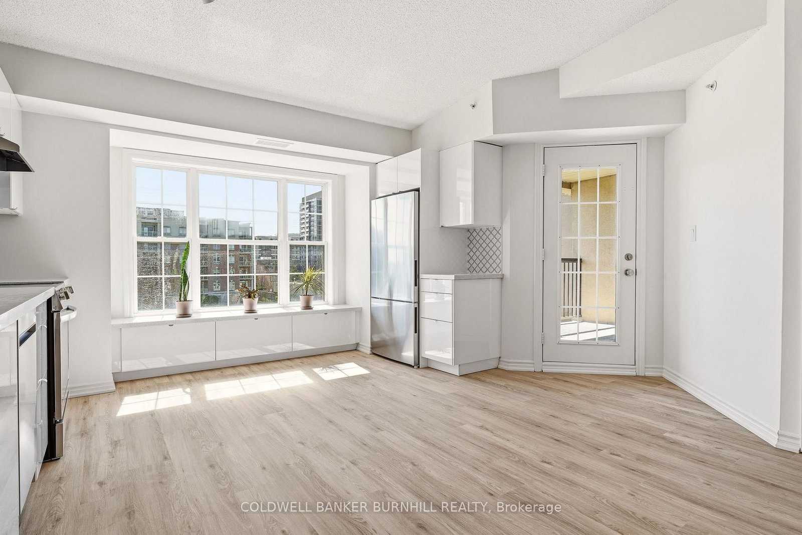 2055 APPLEBY Line, Unit 411 - Photo 12