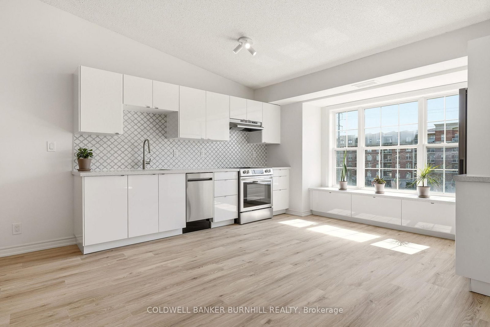 2055 APPLEBY Line, Unit 411 - Photo 13