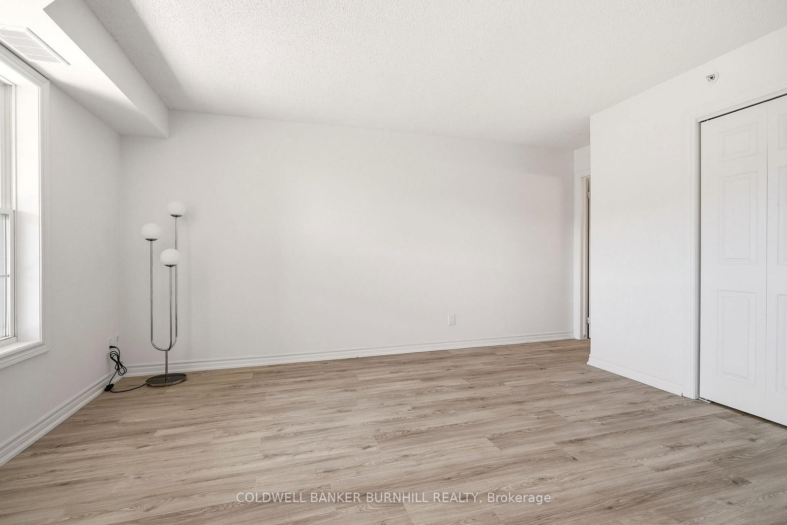2055 APPLEBY Line, Unit 411 - Photo 17