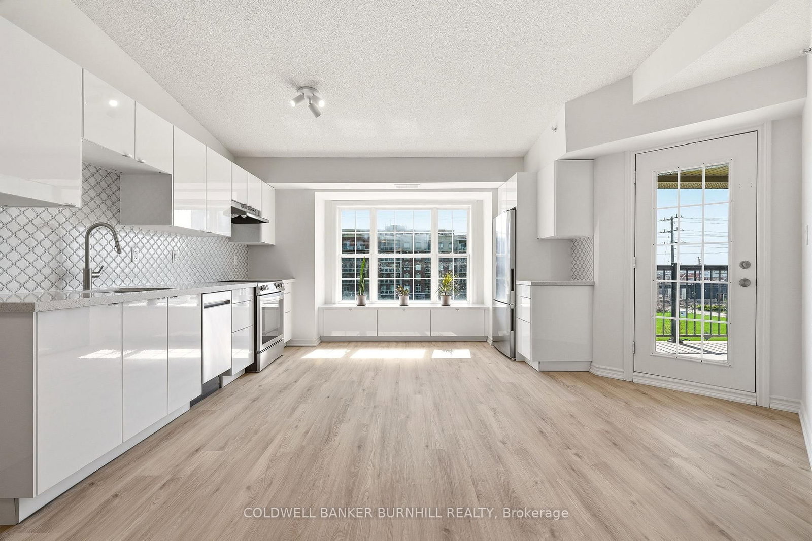 2055 APPLEBY Line, Unit 411 - Photo 8