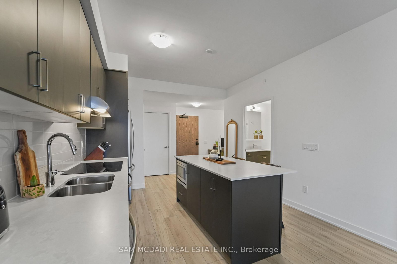 1035 Southdown Road, Unit 1403 - Photo 10