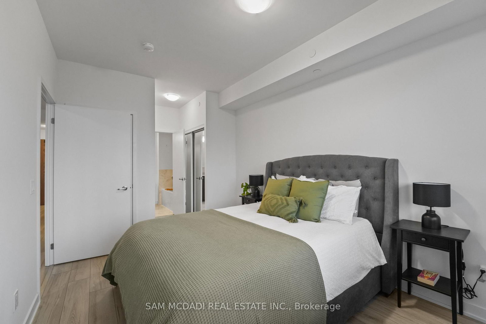 1035 Southdown Road, Unit 1403 - Photo 16