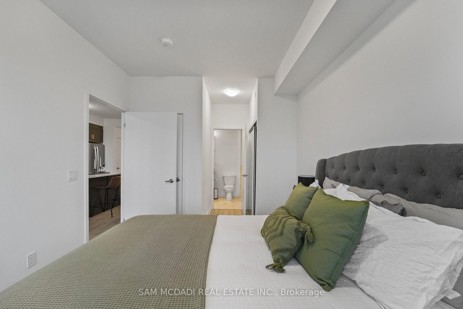 1035 Southdown Road, Unit 1403 - Photo 17