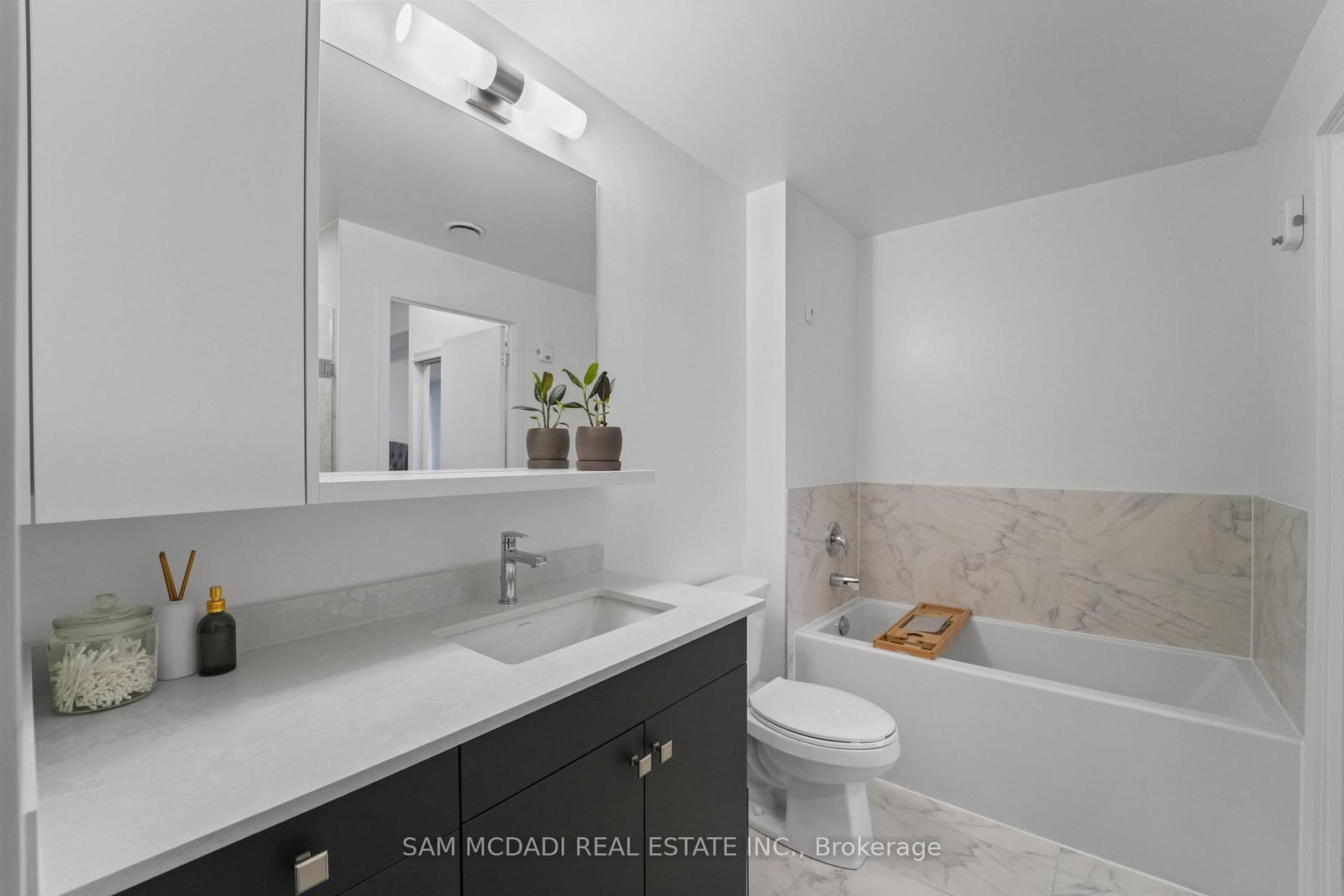 1035 Southdown Road, Unit 1403 - Photo 20