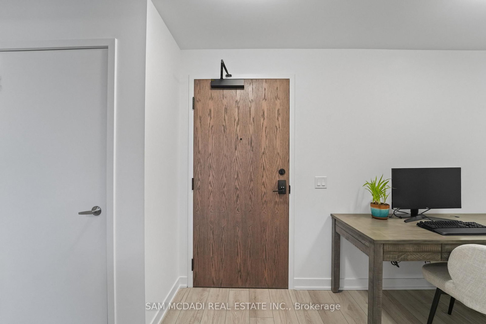 1035 Southdown Road, Unit 1403 - Photo 5