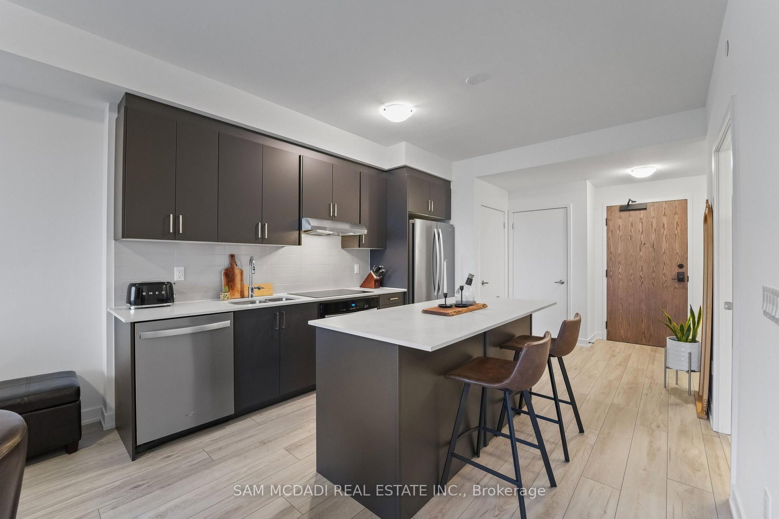 1035 Southdown Road, Unit 1403 - Photo 8