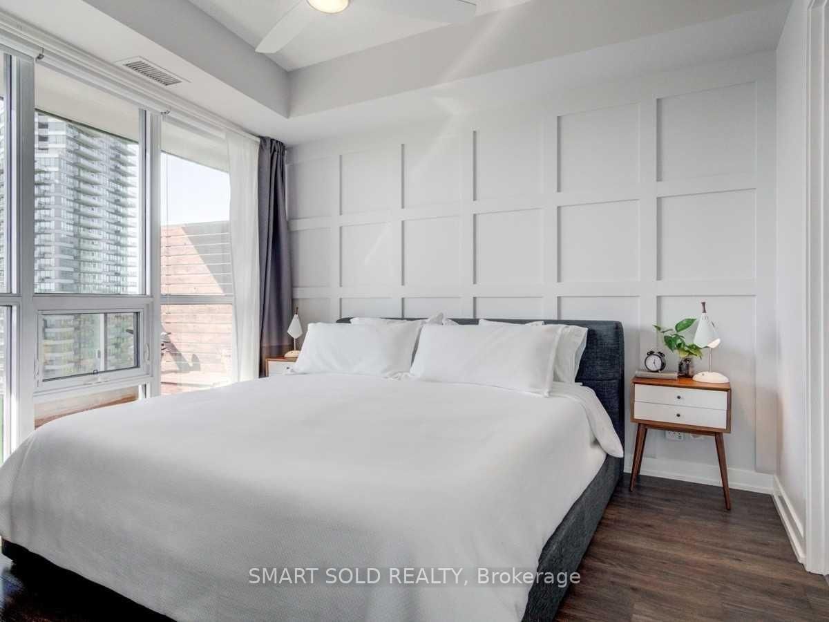 2212 Lake Shore Boulevard, Unit 1503 - Photo 14