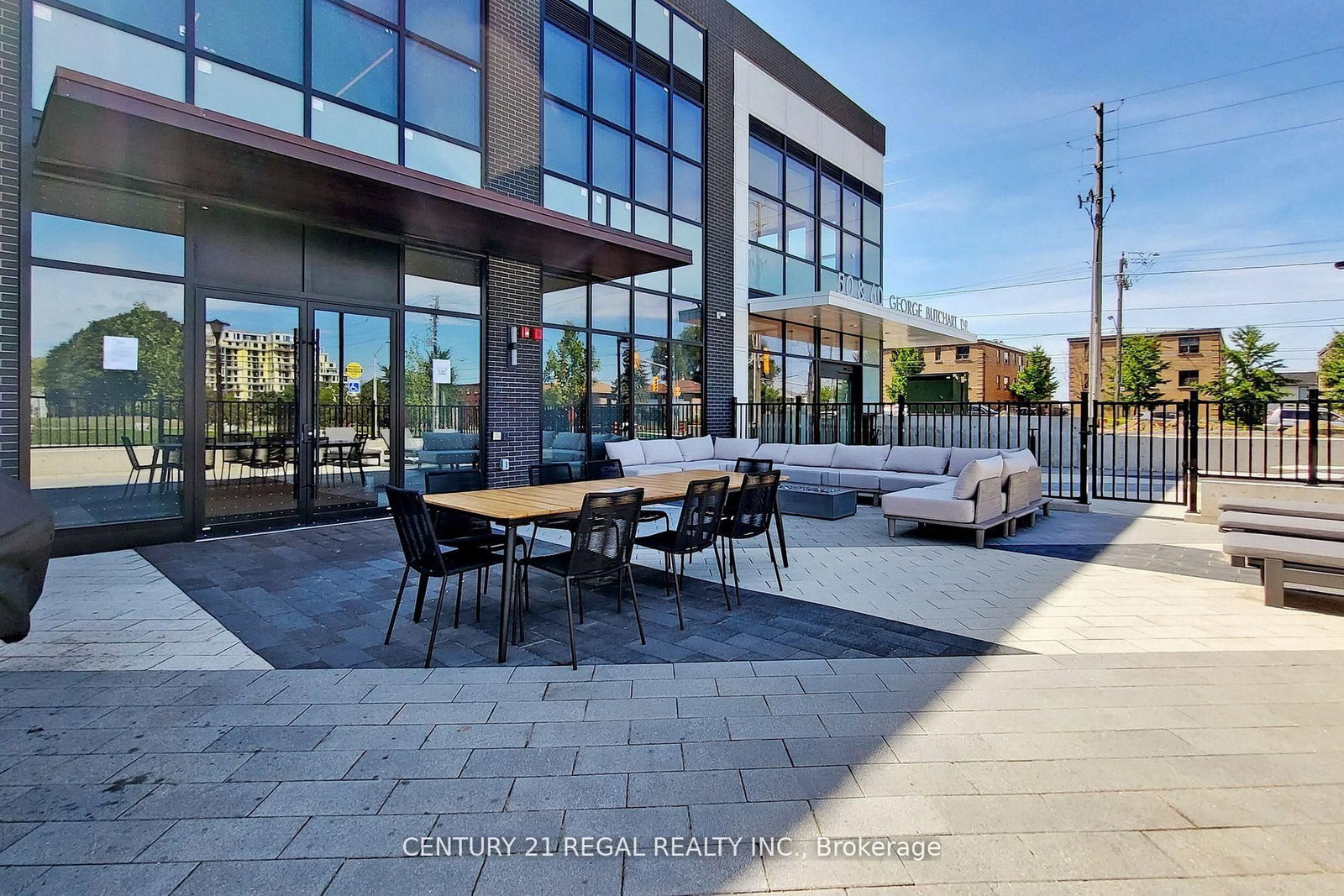 50 George Butchart Drive, Unit 113 - Photo 25