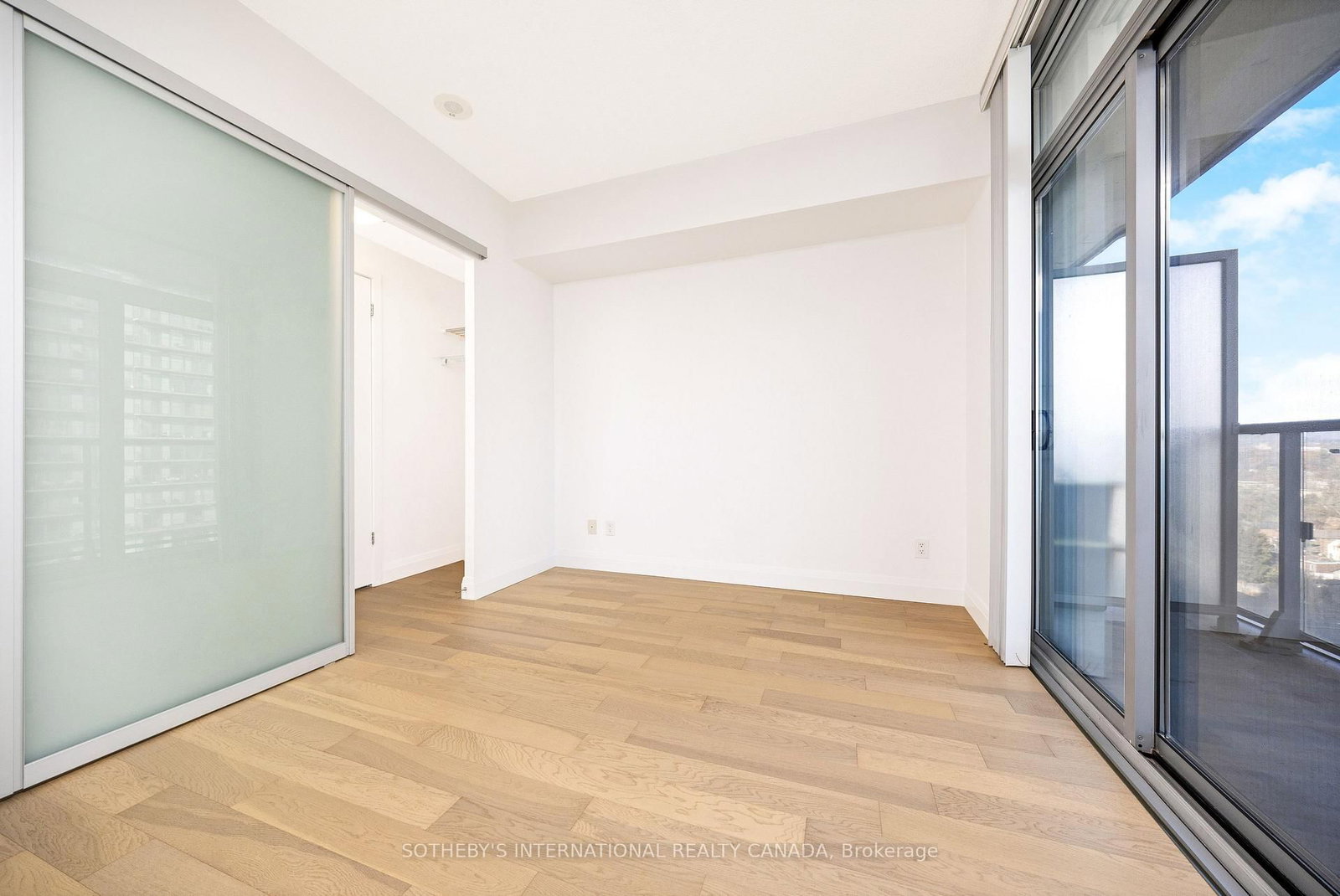 105 The Queensway Avenue, Unit 1601 - Photo 19