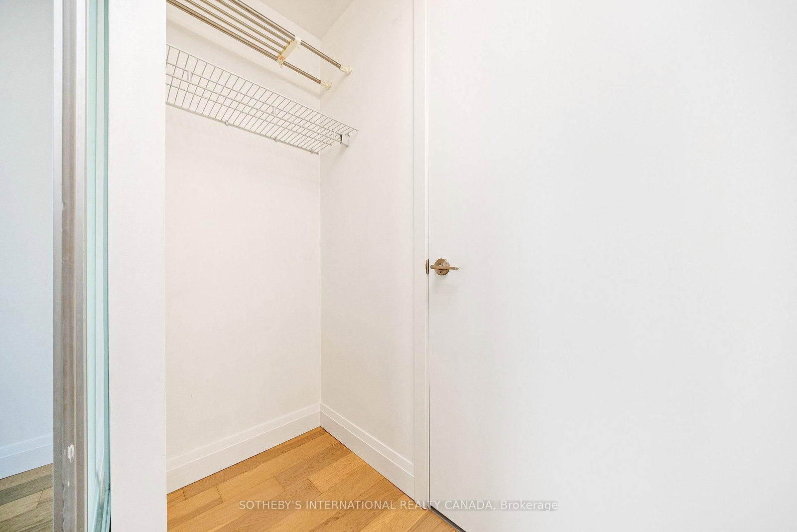 105 The Queensway Avenue, Unit 1601 - Photo 23