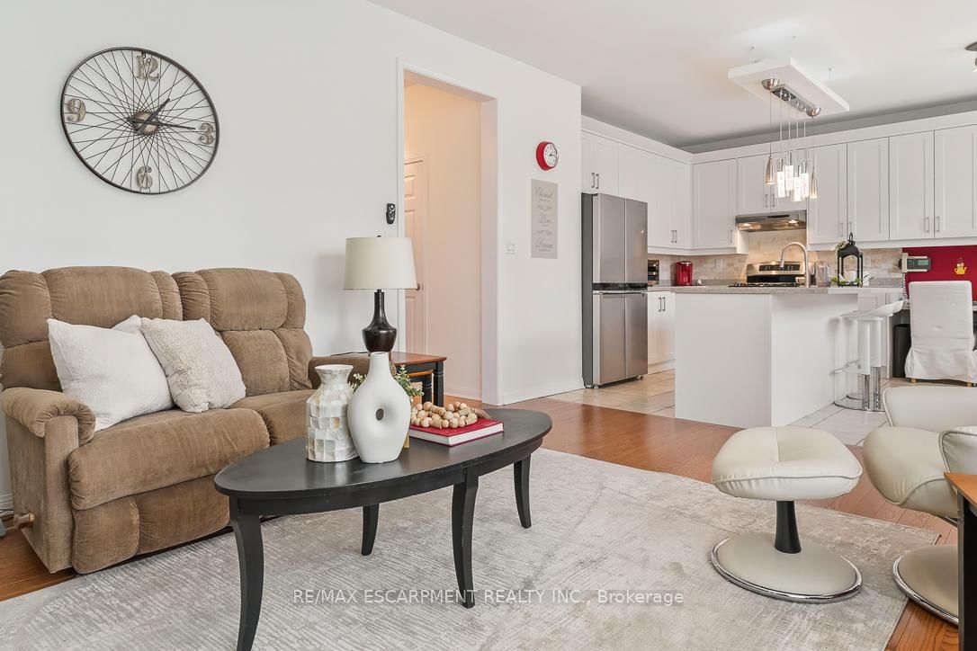 1211 Barr Crescent - Photo 12