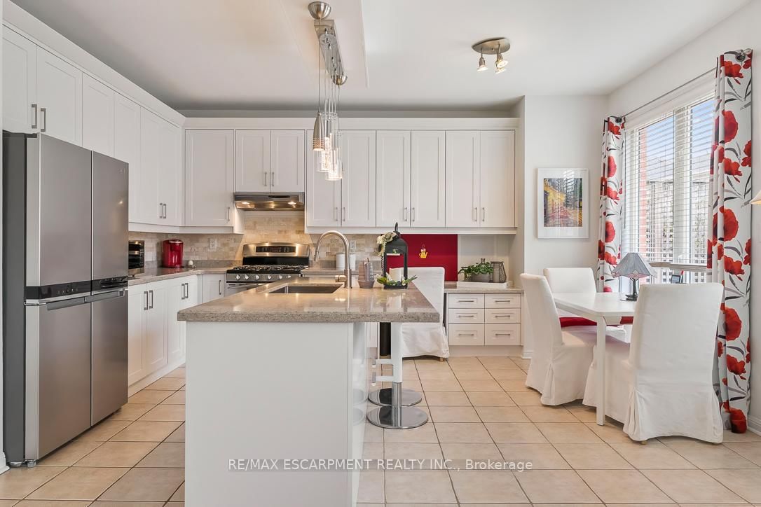 1211 Barr Crescent - Photo 14