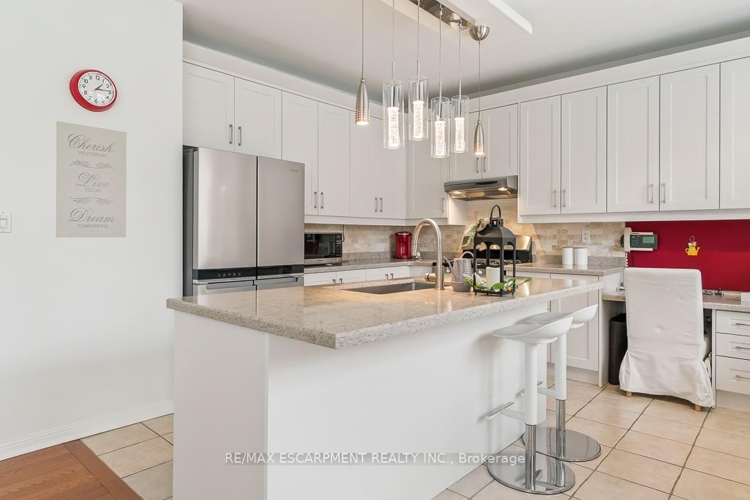 1211 Barr Crescent - Photo 15