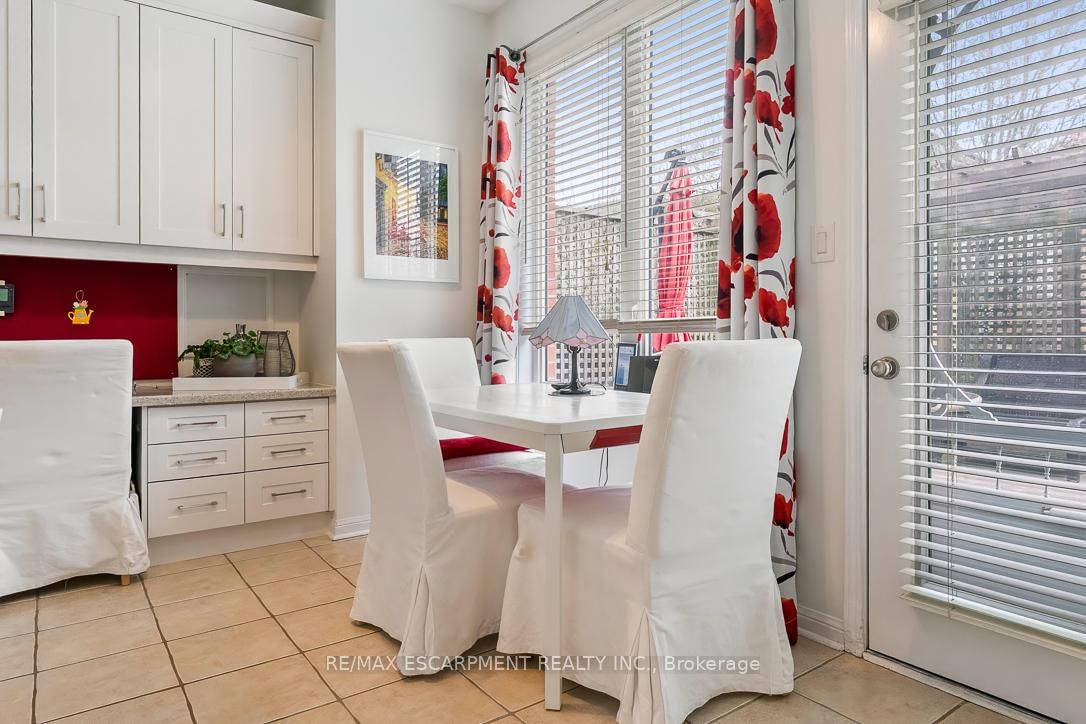 1211 Barr Crescent - Photo 19